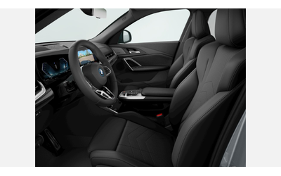 BMW iX2 xDrive30 - автомобили, коли, обяви за нови и употребявани 7