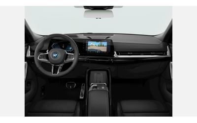 BMW iX2 xDrive30 - автомобили, коли, обяви за нови и употребявани 9