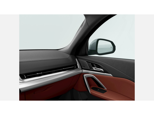 BMW iX2 xDrive30 - автомобили, коли, обяви за нови и употребявани 10