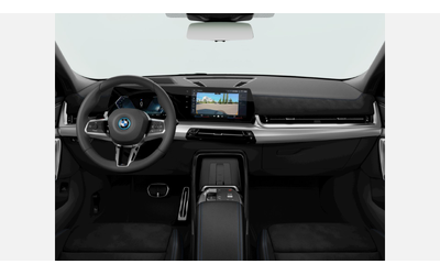 BMW iX2 xDrive30 - автомобили, коли, обяви за нови и употребявани 6