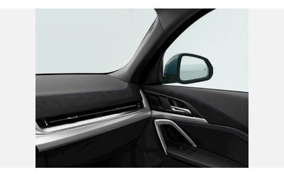 BMW iX2 xDrive30 - автомобили, коли, обяви за нови и употребявани 10