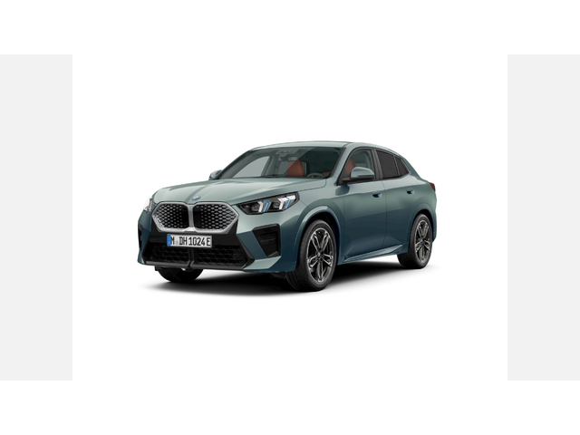 BMW iX2 xDrive30 - автомобили, коли, обяви за нови и употребявани 1