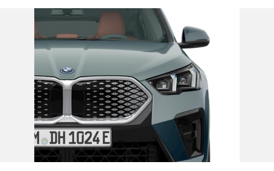 bmw-ix2-xdrive30 - 5