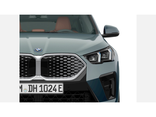 BMW iX2 xDrive30 - автомобили, коли, обяви за нови и употребявани 5
