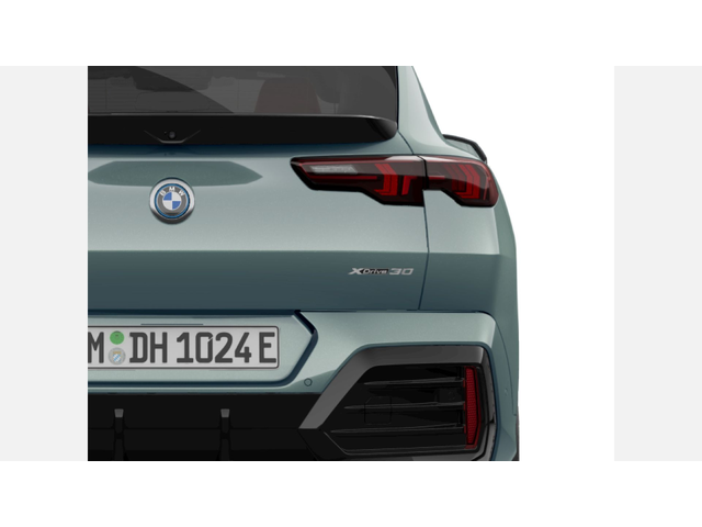 BMW iX2 xDrive30 - автомобили, коли, обяви за нови и употребявани 6