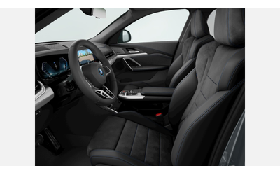 BMW iX2 xDrive30 - автомобили, коли, обяви за нови и употребявани 7