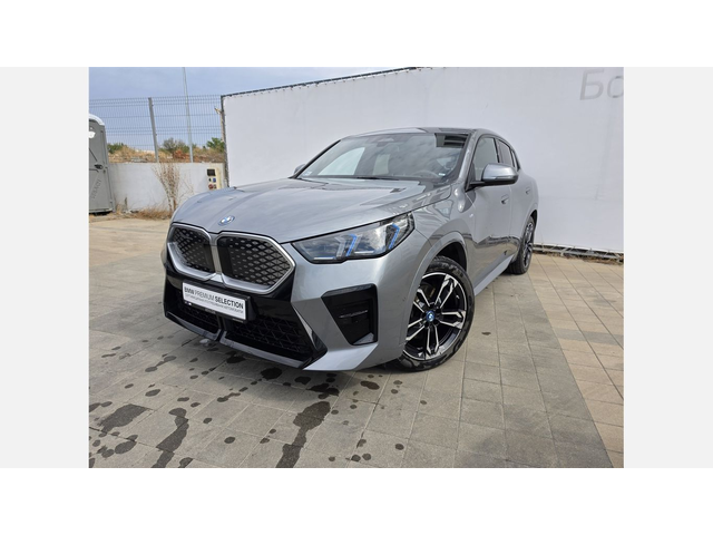 BMW iX2 xDrive30 - автомобили, коли, обяви за нови и употребявани 0