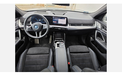 BMW iX2 xDrive30 - автомобили, коли, обяви за нови и употребявани 6
