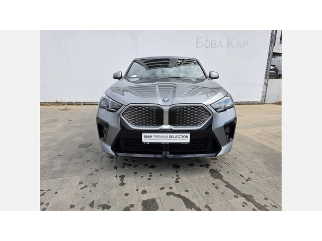 BMW iX2 xDrive30 - автомобили, коли, обяви за нови и употребявани 7