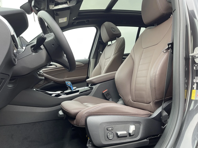 BMW iX3 M-paket/80kw/560km - автомобили, коли, обяви за нови и употребявани 12
