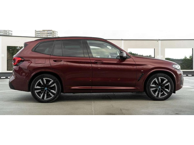 BMW iX3 iX3 M Sport - автомобили, коли, обяви за нови и употребявани 4