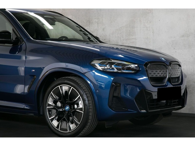 BMW iX3 iX3 M-Sport - автомобили, коли, обяви за нови и употребявани 2