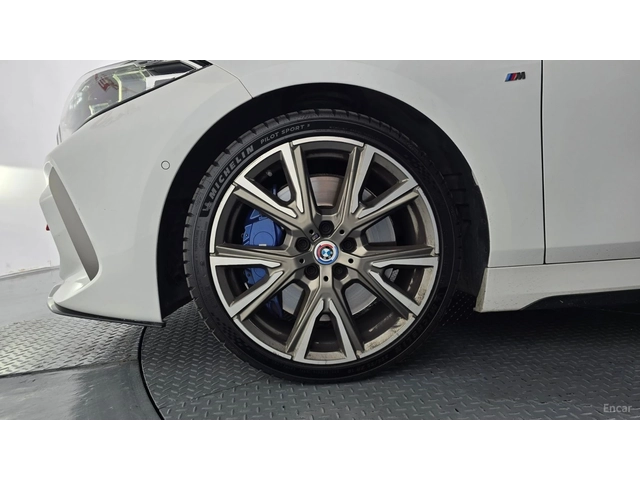 BMW M135 xDrive* ПОДГРЕВ* КАМЕРА* HEADUP* SUNROOF* - автомобили, коли, обяви за нови и употребявани 15