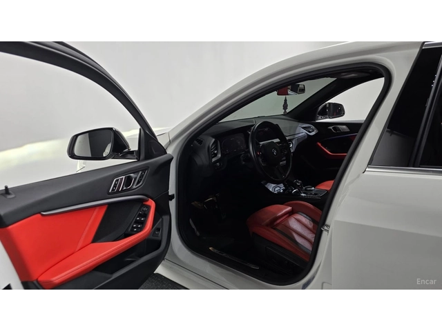 BMW M135 xDrive* ПОДГРЕВ* КАМЕРА* HEADUP* SUNROOF* - автомобили, коли, обяви за нови и употребявани 7