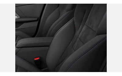 BMW M135 xDrive - автомобили, коли, обяви за нови и употребявани 8