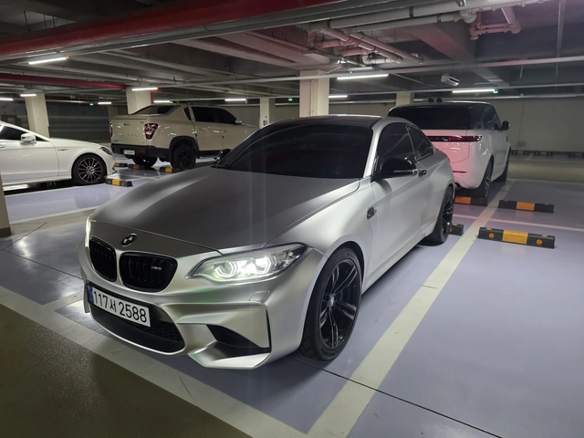 BMW M2 СИВ МАТ* ЛИЗИНГ* AKRAPOVIC* - автомобили, коли, обяви за нови и употребявани 2
