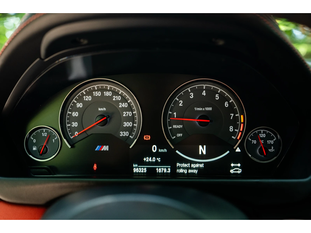 BMW M3 30 JAHRE EDITION - автомобили, коли, обяви за нови и употребявани 9