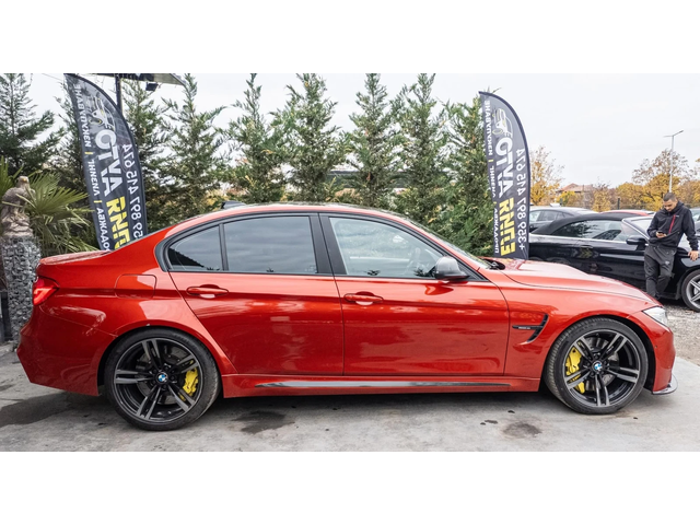 BMW M3 30 JAHRE EDITION FULL CARBON AKRAPOVIC ЛИЗИНГ 100% - автомобили, коли, обяви за нови и употребявани 10