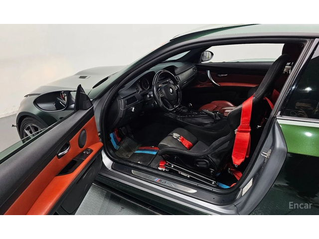 BMW M3 * V8* BRIDE* CARPLAY* FULL* - автомобили, коли, обяви за нови и употребявани 6