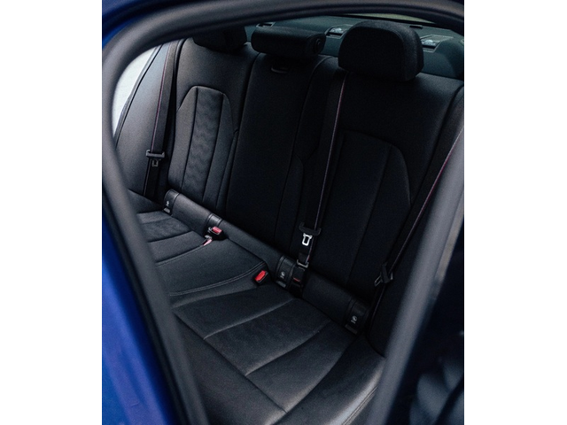 BMW M3 M3 Competition - автомобили, коли, обяви за нови и употребявани 8