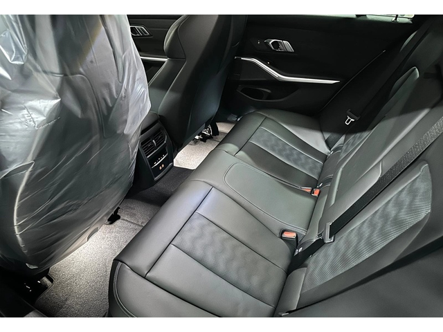 BMW М3 М3 Competition xDrive M Drivers - автомобили, коли, обяви за нови и употребявани 5