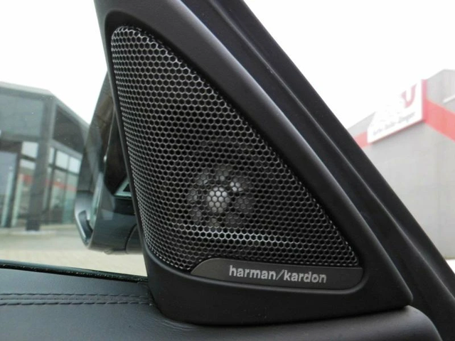 BMW M4 Coupe - автомобили, коли, обяви за нови и употребявани 12