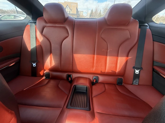 BMW M4 - автомобили, коли, обяви за нови и употребявани 11