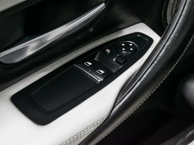 BMW M4 I * M-Package* * HeadUp* AвтоКредит* (ЦЕНА ДО БГ) - автомобили, коли, обяви за нови и употребявани 13