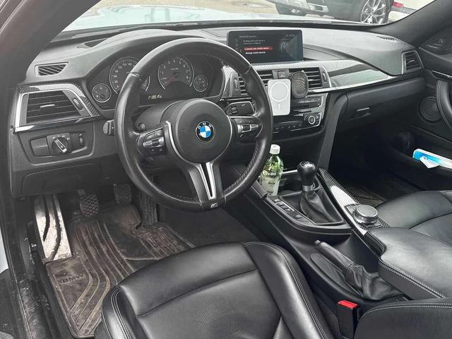 BMW M4 Coupe /РЪЧКА/HUD/Harman Kardon - автомобили, коли, обяви за нови и употребявани 4