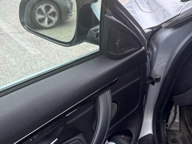 BMW M4 Coupe /РЪЧКА/HUD/Harman Kardon - автомобили, коли, обяви за нови и употребявани 9