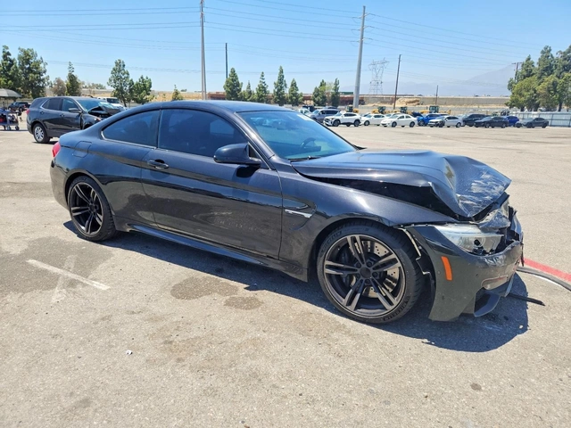 BMW M4 КРАЙНА ЦЕНА* MANUAL* CARBON* ПОДГРЕВ* HARMAN KARDO - автомобили, коли, обяви за нови и употребявани 3