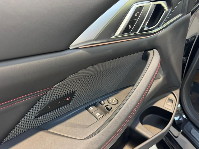 BMW M4 M4 CS xDrive - автомобили, коли, обяви за нови и употребявани 16