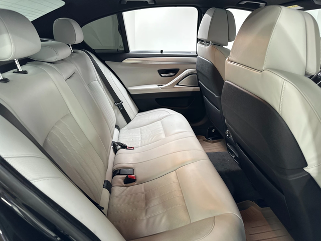 BMW M5 (F10) M5 Sedan - автомобили, коли, обяви за нови и употребявани 11