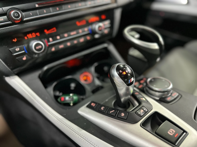 BMW M5 (F10) M5 Sedan - автомобили, коли, обяви за нови и употребявани 8