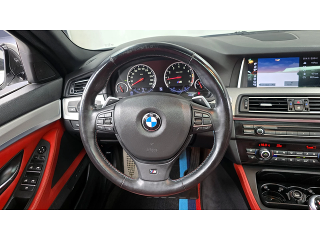 BMW M5 (F10) M5 Sedan - автомобили, коли, обяви за нови и употребявани 12
