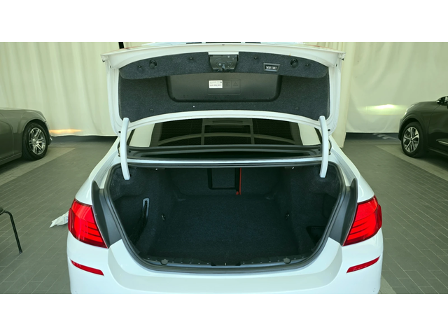 BMW M5 (F10) M5 Sedan - автомобили, коли, обяви за нови и употребявани 16