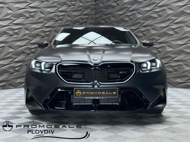 BMW M5 G90 Ceramic* B&W* Carbon* Ultimate Package - автомобили, коли, обяви за нови и употребявани 1