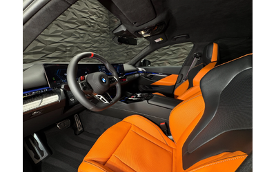 BMW M5 G90 Ceramic* B&W* Carbon* Ultimate Package - автомобили, коли, обяви за нови и употребявани 6