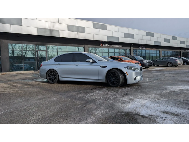 BMW M5 * 4dr Sdn * CARFAX * ЦЕНА ДО БГ - автомобили, коли, обяви за нови и употребявани 2