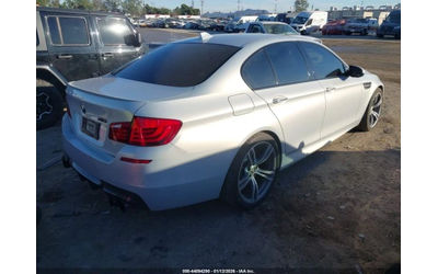 BMW M5 - автомобили, коли, обяви за нови и употребявани 7
