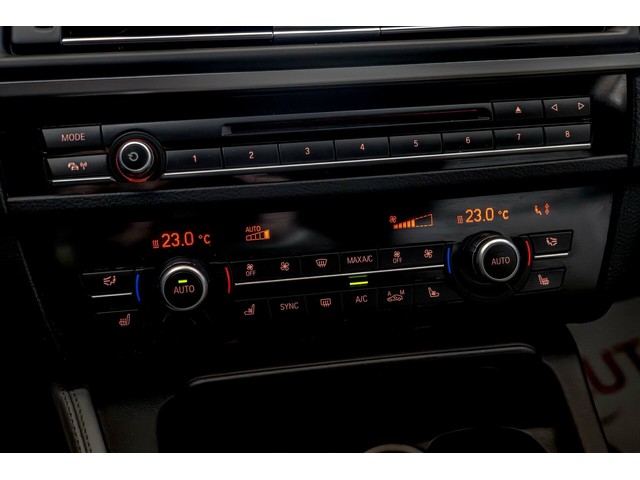 BMW M5 4.4 V8/Камера/Harman Kardon/Обдухване/Карбон/Soft Close - автомобили, коли, обяви за нови и употребявани 14