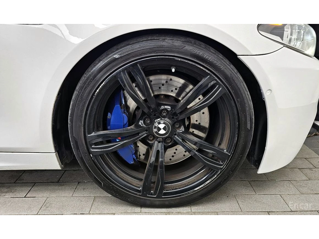 BMW M5 АДАПТ.ОКАЧ* ВАКУМ* ОБДУХ* 360* HEADUP* B&O - автомобили, коли, обяви за нови и употребявани 4
