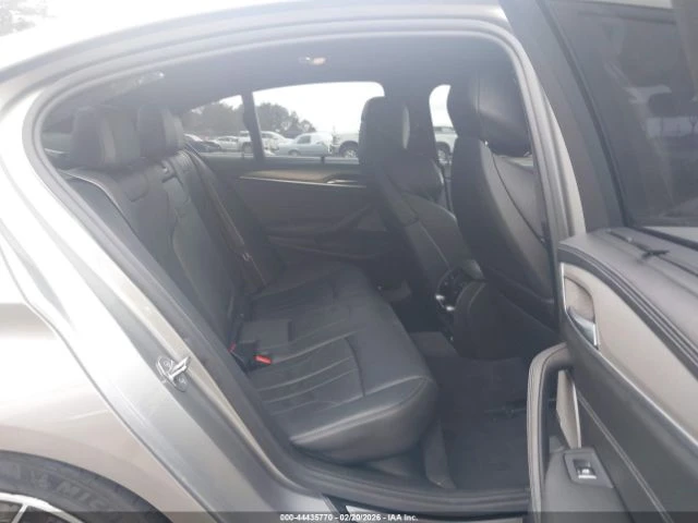 BMW M5 COMPETITION* ВАКУМ* ОБДУХ* МАСАЖ* GESTURE - автомобили, коли, обяви за нови и употребявани 10