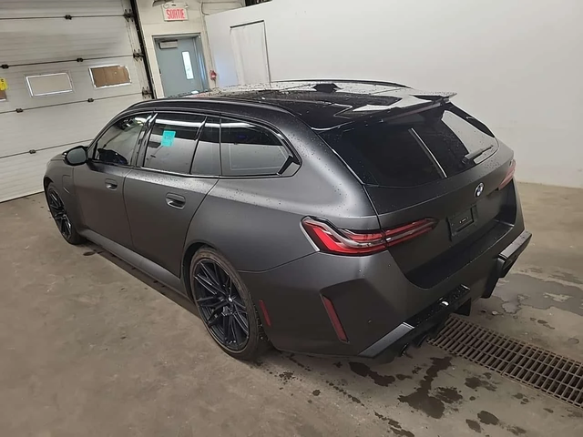 BMW M5 TOURING| B&W| SKY LOUNGE| HUD| 2 КЛЮЧА| - автомобили, коли, обяви за нови и употребявани 4