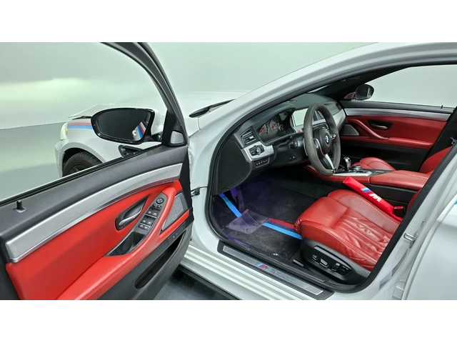 BMW M5 BOWER&WILKINS | HEAD UP - автомобили, коли, обяви за нови и употребявани 6