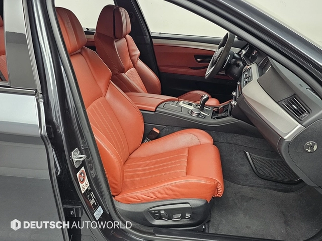 BMW M5 F90 CS CONVER* AKRAPOVIC* POPCORN* B&O* ОБДУХ* КРА - автомобили, коли, обяви за нови и употребявани 14