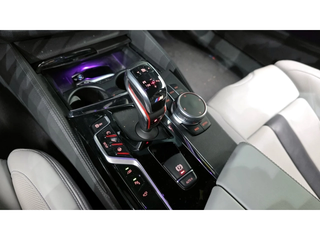 BMW M5 - автомобили, коли, обяви за нови и употребявани 8