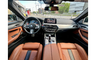 bmw-m5-competition-xdrive-b-w - 4