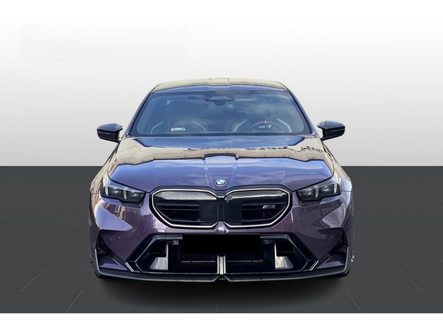 BMW M5 M5 4.4 Hybrid M-Performance - автомобили, коли, обяви за нови и употребявани 1