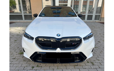 bmw-m5-m5-4-4-hybrid-xdrive - 2